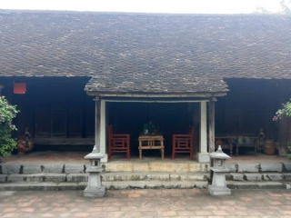 Nhà cổ hơn 200 năm tuổi có 7 gian bằng gỗ, được UNESCO phong tặng danh hiệu là 1 trong 10 ngôi nhà cổ đẹp nhất Việt Nam