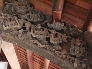 Hiểu về nghệ thuật điêu khắc đình làng ở Bắc Bộ Việt Nam- nét kiến trúc điêu khắc xưa ấn tượng 