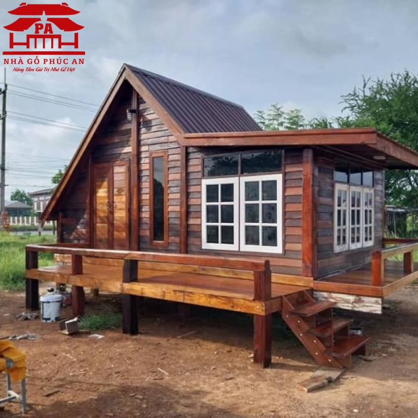 Nhà Gỗ Sân Vườn sàn Mini