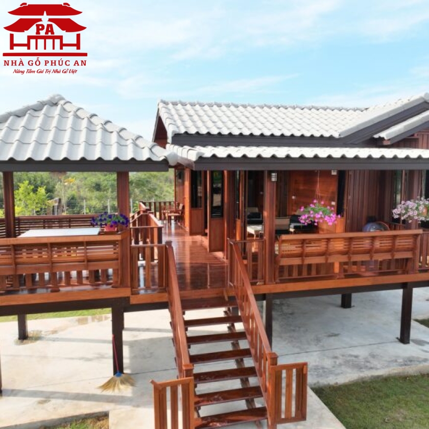 Nhà Gỗ Sân Vườn sàn Mini