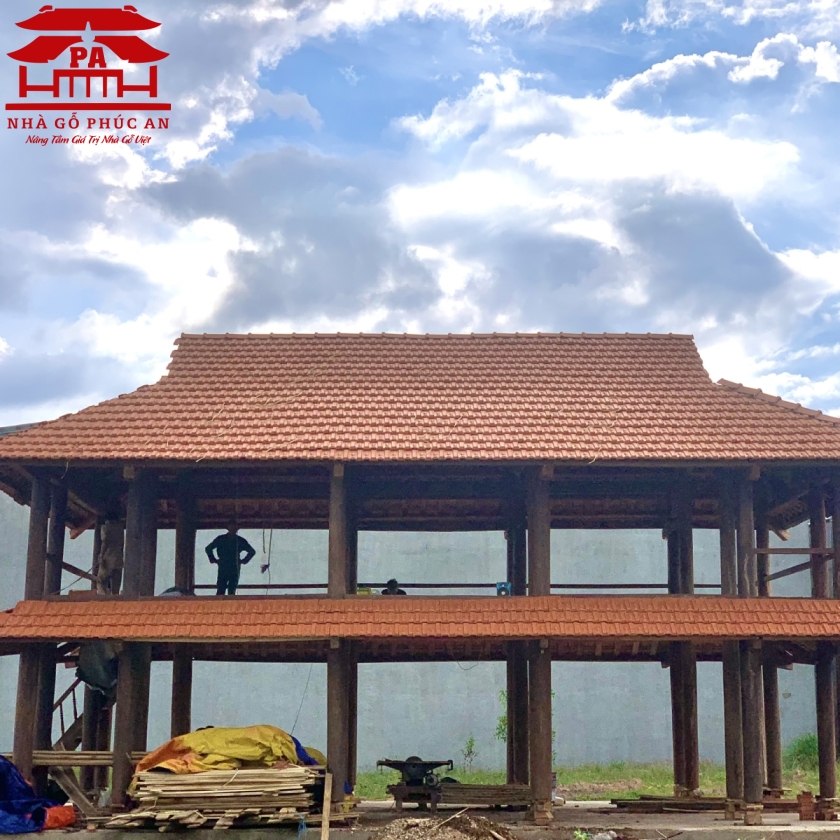 Nhà gỗ 3 gian, 2 chái