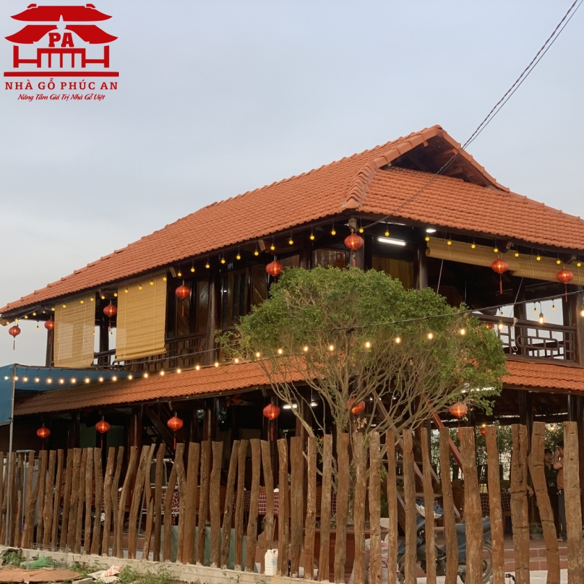 Nhà gỗ 3 gian, 2 chái