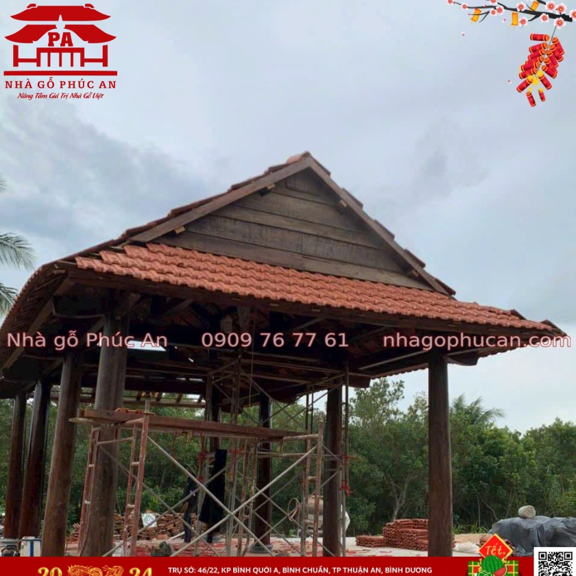 Nhà 3 gian 8 cột.